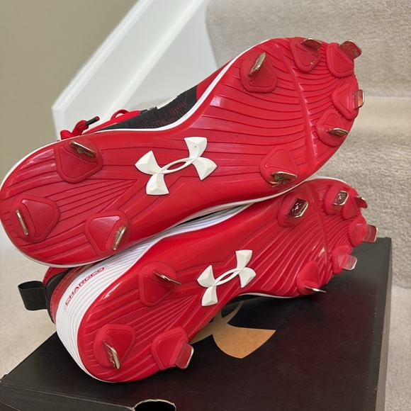 NIB MEN’S/BOY’S UNDER ARMOUR METAL CLEATS - Picture 5 of 6